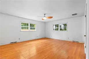 526 Ashland Dr, Greensboro, NC 27403 - Photo 12