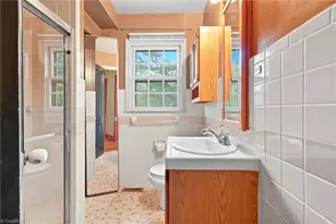 526 Ashland Dr, Greensboro, NC 27403 - Photo 20