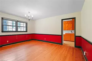 526 Ashland Dr, Greensboro, NC 27403 - Photo 10