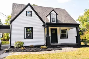 130 Greenway Dr, Mount Airy, NC 27030 - Photo 2