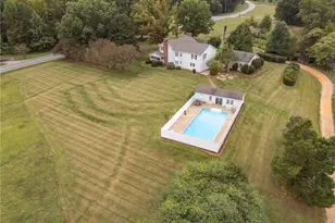 2190 Lindsey Bridge Rd, Madison, NC 27025 - Photo 2