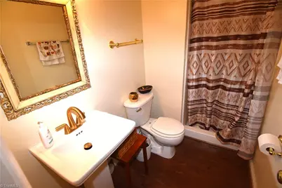 1036 Glenmont Road, Winston-Salem, NC 27107 - Photo 14