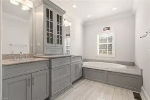 2801 Swan Lake Dr, High Point, NC 27262 - Photo 22