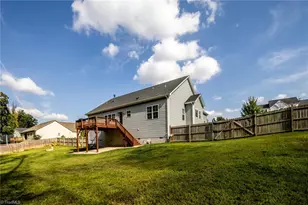 5604 Ashview Ct, Summerfield, NC 27358 - Photo 12