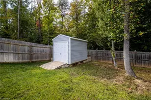 5604 Ashview Ct, Summerfield, NC 27358 - Photo 14