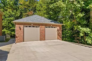 100 Burkeview Ct, Lexington, NC 27295 - Photo 46