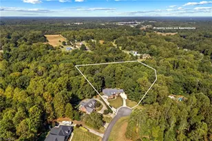 100 Burkeview Ct, Lexington, NC 27295 - Photo 6