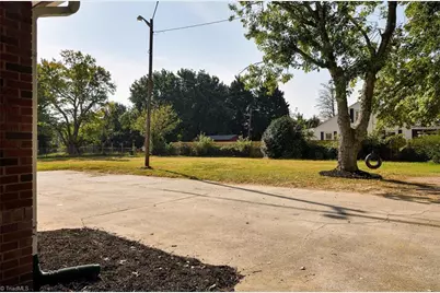 600 E Fairfield Road, High Point, NC 27263 - Photo 36