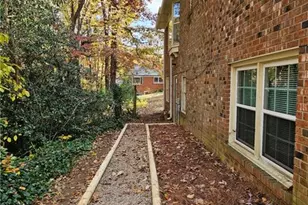 2803 Watauga Dr, Greensboro, NC 27408 - Photo 30