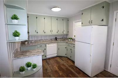 1434 Morningside Drive, Burlington, NC 27217 - Photo 4