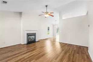 1522 Hamilton Hills Dr, Greensboro, NC 27406 - Photo 4