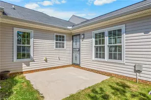 1522 Hamilton Hills Dr, Greensboro, NC 27406 - Photo 26