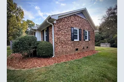 4704 Chesterton Drive, Greensboro, NC 27406 - Photo 42