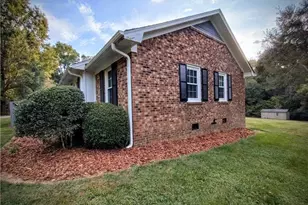 4704 Chesterton Dr, Greensboro, NC 27406 - Photo 42