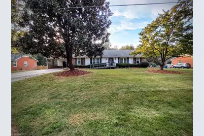 4704 Chesterton Drive, Greensboro, NC 27406 - Photo 4