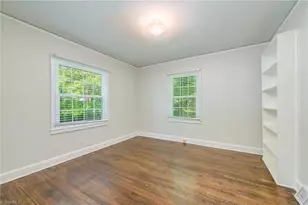 2410 Princess Ann St, Greensboro, NC 27408 - Photo 8