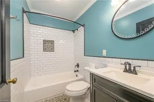 2410 Princess Ann St, Greensboro, NC 27408 - Photo 10