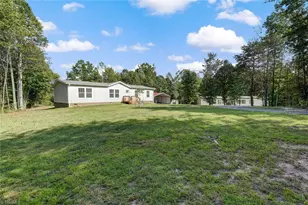 221 Cart Dr, Reidsville, NC 27320 - Photo 8