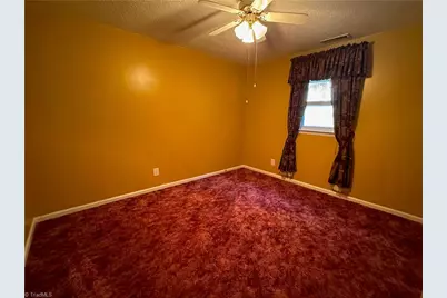 14 Windsor Circle, Thomasville, NC 27360 - Photo 28