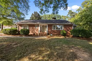 502 W Hunter St, Madison, NC 27025 - Photo 32