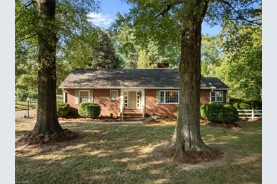 502 W Hunter Street, Madison, NC 27025 - Photo 1