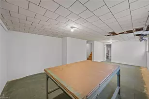 502 W Hunter St, Madison, NC 27025 - Photo 30