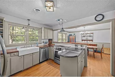 502 W Hunter Street, Madison, NC 27025 - Photo 12