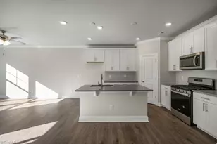 1479 Amberview Ln, Kernersville, NC 27284 - Photo 6