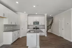 1479 Amberview Ln, Kernersville, NC 27284 - Photo 10