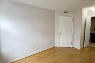 210 Lindell Rd, Greensboro, NC 27403 - Photo 4