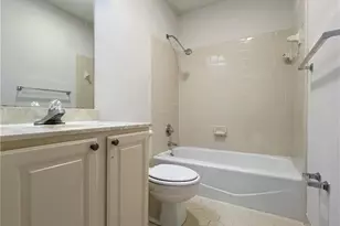 210 Lindell Rd, Greensboro, NC 27403 - Photo 20