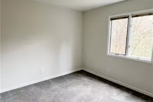 210 Lindell Rd, Greensboro, NC 27403 - Photo 18