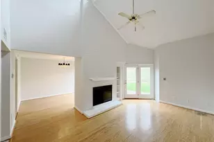 210 Lindell Rd, Greensboro, NC 27403 - Photo 14