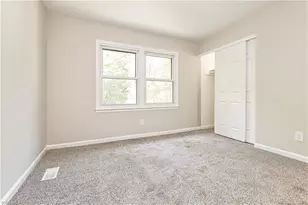 2108 Cottage Pl, Greensboro, NC 27455 - Photo 12