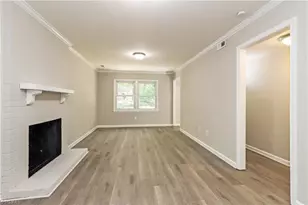 2108 Cottage Pl, Greensboro, NC 27455 - Photo 4