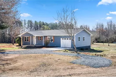 179 Stephens Lane, Thomasville, NC 27360 - Photo 2