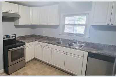 1101 Lawson Street, Eden, NC 27288 - Photo 4