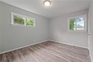 2400 Four Seasons Blvd, Greensboro, NC 27407 - Photo 8