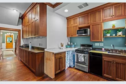 605 Asheboro Street, Liberty, NC 27298 - Photo 18