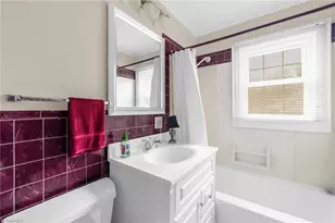 318 S Fayetteville St, Liberty, NC 27298 - Photo 20