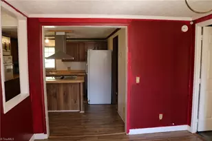 1116 Kentmere Rd, Greensboro, NC 27406 - Photo 6