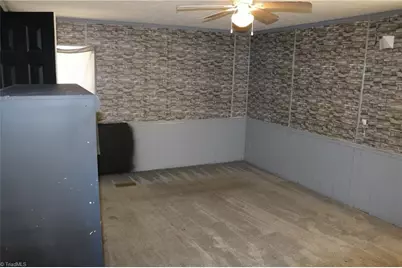 1116 Kentmere Road, Greensboro, NC 27406 - Photo 18