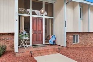 6433 Lamshire Rd, Kernersville, NC 27284 - Photo 4