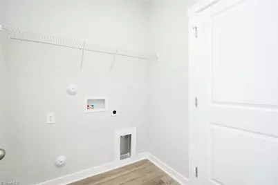 409 E Lee Avenue, Yadkinville, NC 27055 - Photo 22