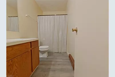 727 Scientific Street, High Point, NC 27260 - Photo 2