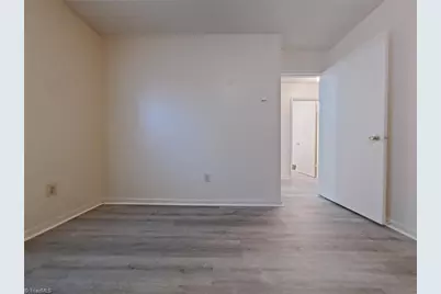 727 Scientific Street, High Point, NC 27260 - Photo 6