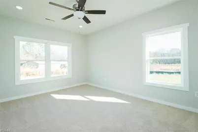 411 E Lee Avenue, Yadkinville, NC 27055 - Photo 14