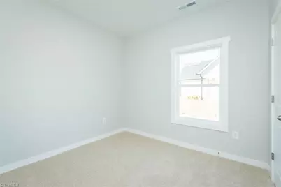 411 E Lee Avenue, Yadkinville, NC 27055 - Photo 10