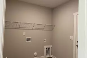 413 E Lee Ave, Yadkinville, NC 27055 - Photo 20