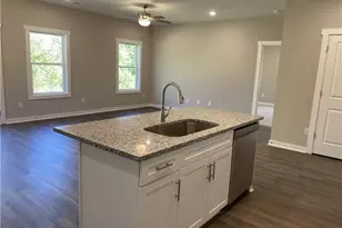 413 E Lee Ave, Yadkinville, NC 27055 - Photo 6